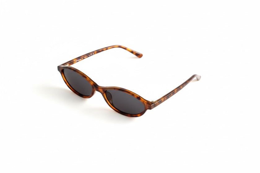 Óculos de Sol Ovais Cat Eye Castanhos com Lentes Pretas ♻️ 400 UV, Cat 3