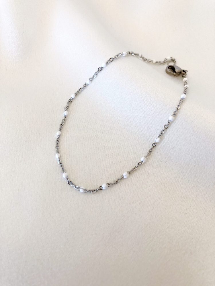Pulseira em Aço Prateada para o Pé ou Pulso com Bolinhas Brancas