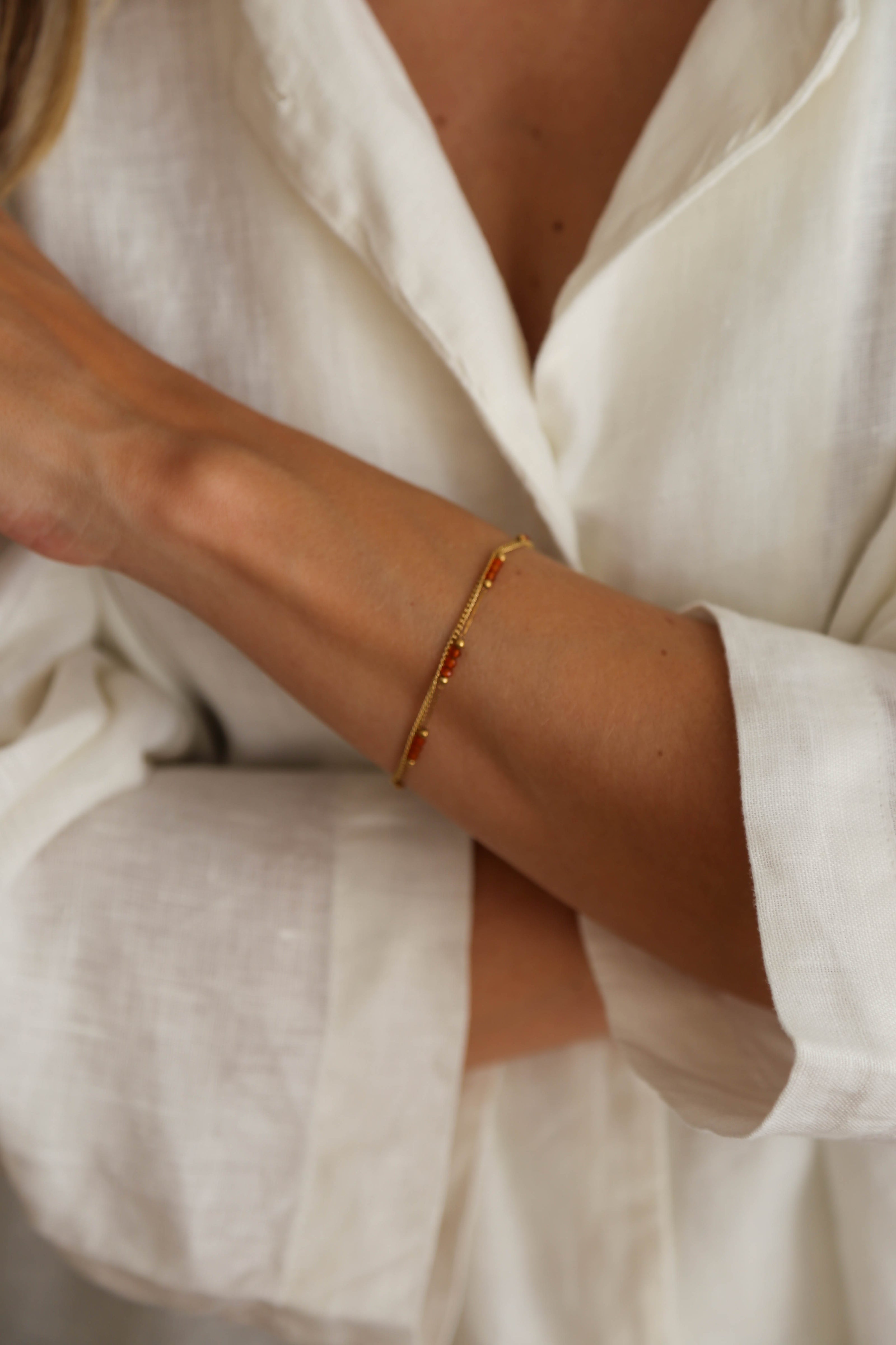 Pulseira Dupla em Aço com Pedrinhas Cornalina