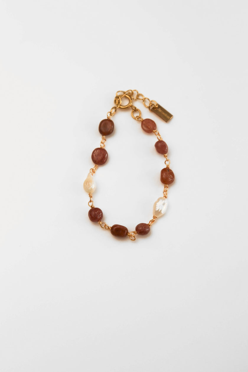 Pulseira em Aço com Pérolas Naturais e Ágata em Tons de Vinho