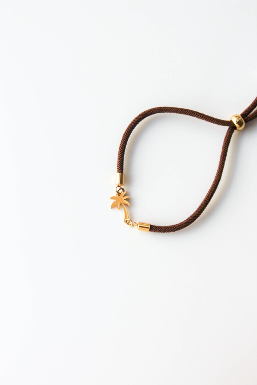 Pulseiras Coloridas com Medalhas