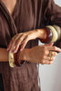 Pulseiras de Resina em Tons Neutros