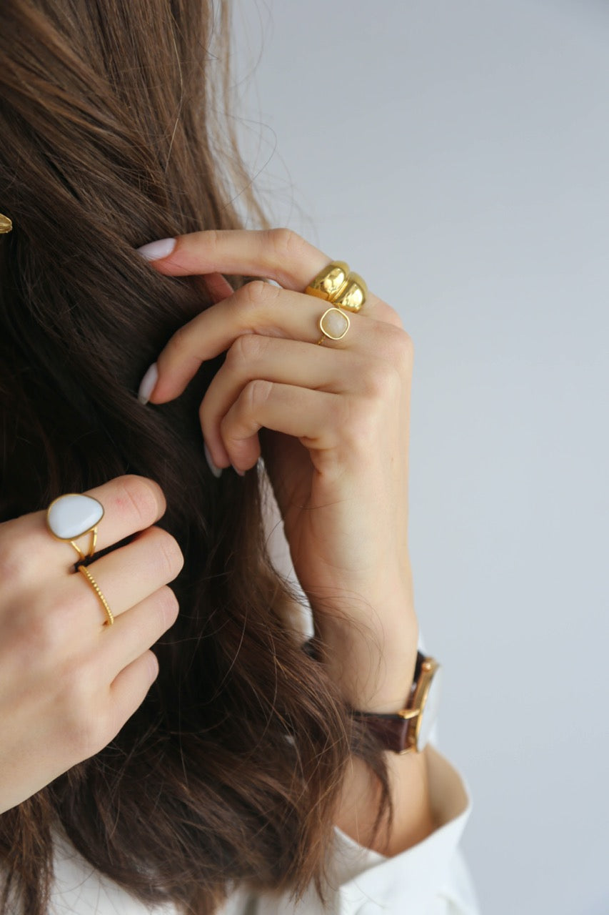 Anel em Aço Ajustável com Bolinhas Dourado ou Prateado