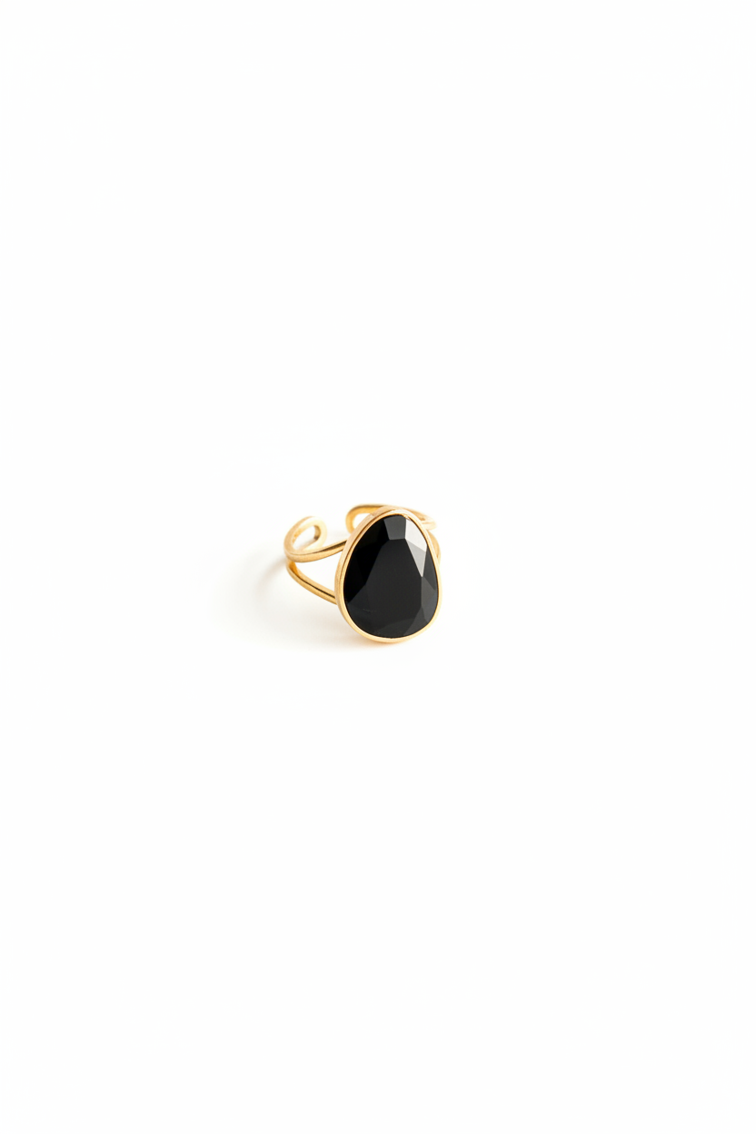 Anel Pedra Preta scroll
