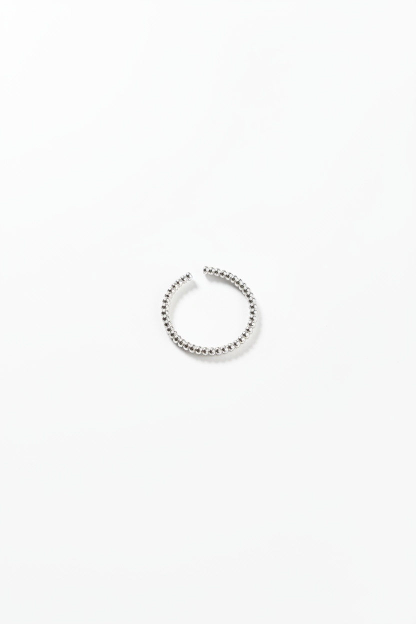 Anel prata beads fundo estúdio