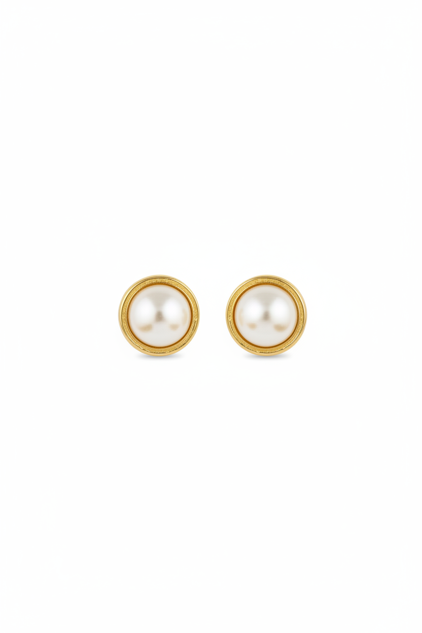 Brincos Redondos com Pérola - Fundo Branco