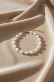 Pulseira dourada com pérolas - chapa retangular