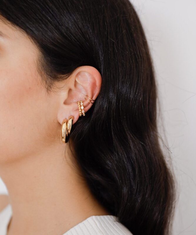 Earcuff com Bolinhas e Zircónias Brancas