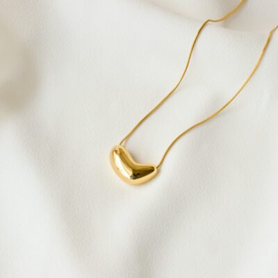 Colar em Dourado com Pendente Boomerang